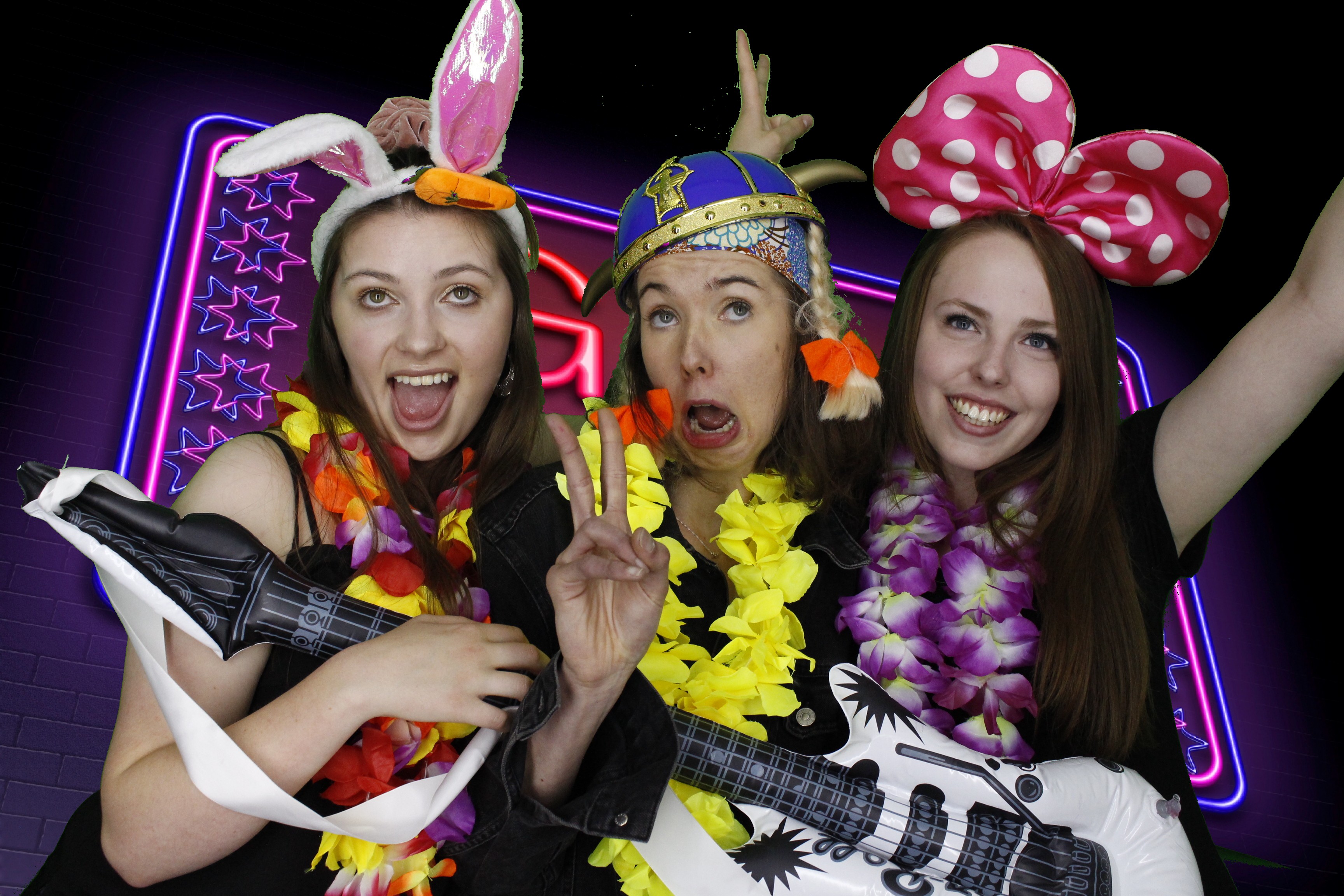 Debbies 21st birthday party | View more photos from the event at gallery.myphotoboothexperience.co.uk/u/MyPhotoBoothExperienceLtd/Debbies-21st-birthday-party